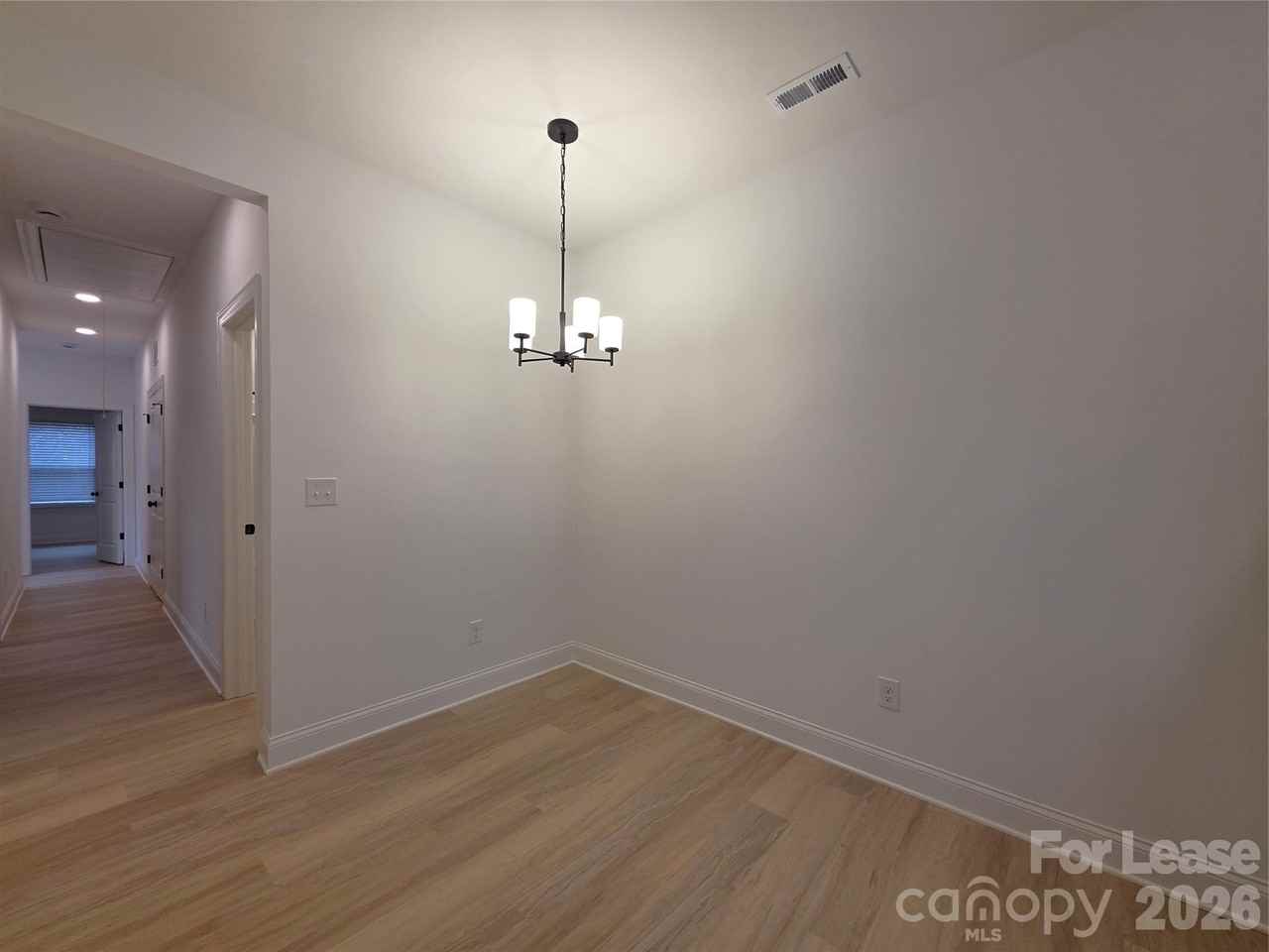 420 S Shaver St - Photo 7 of 21