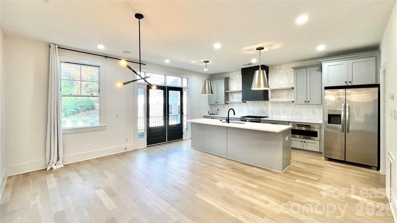 610 West Blvd - Photo 3 of 10