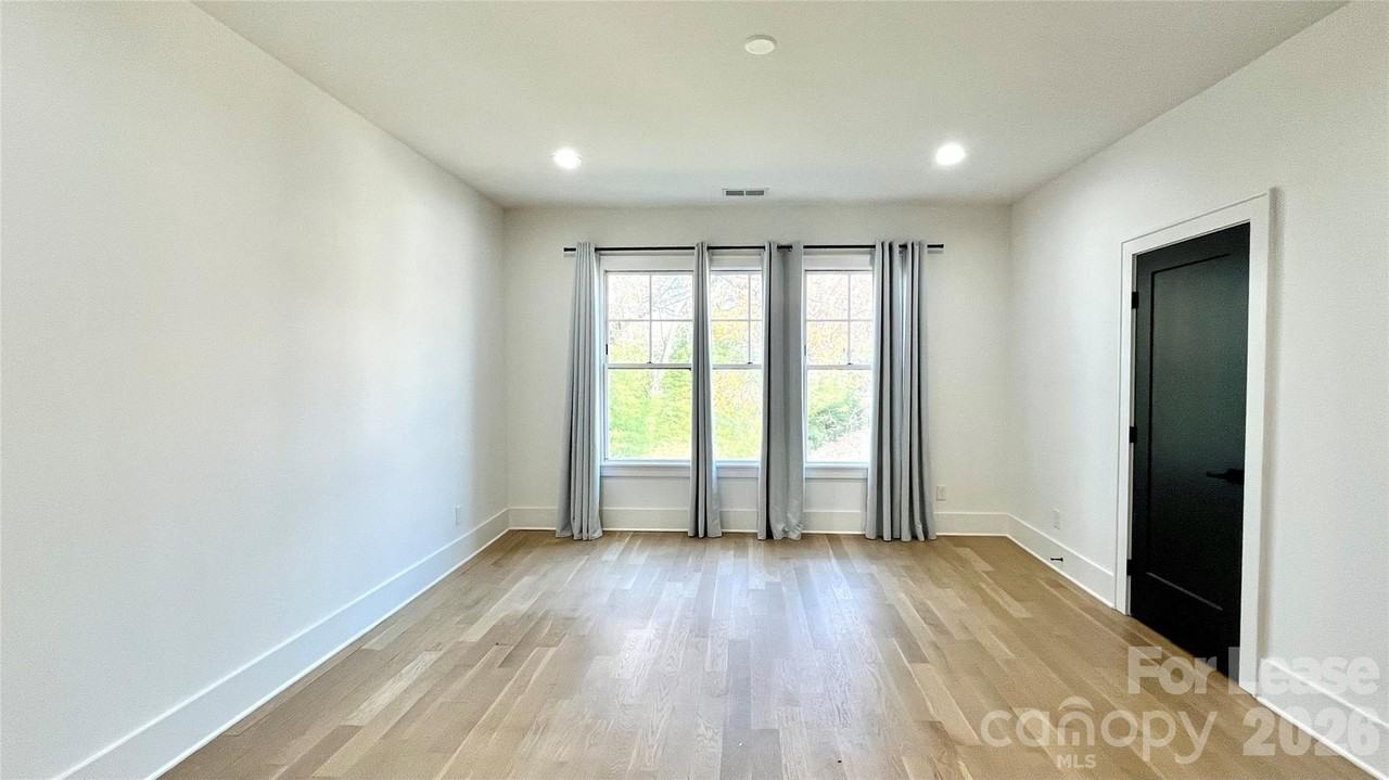 610 West Blvd - Photo 5 of 10