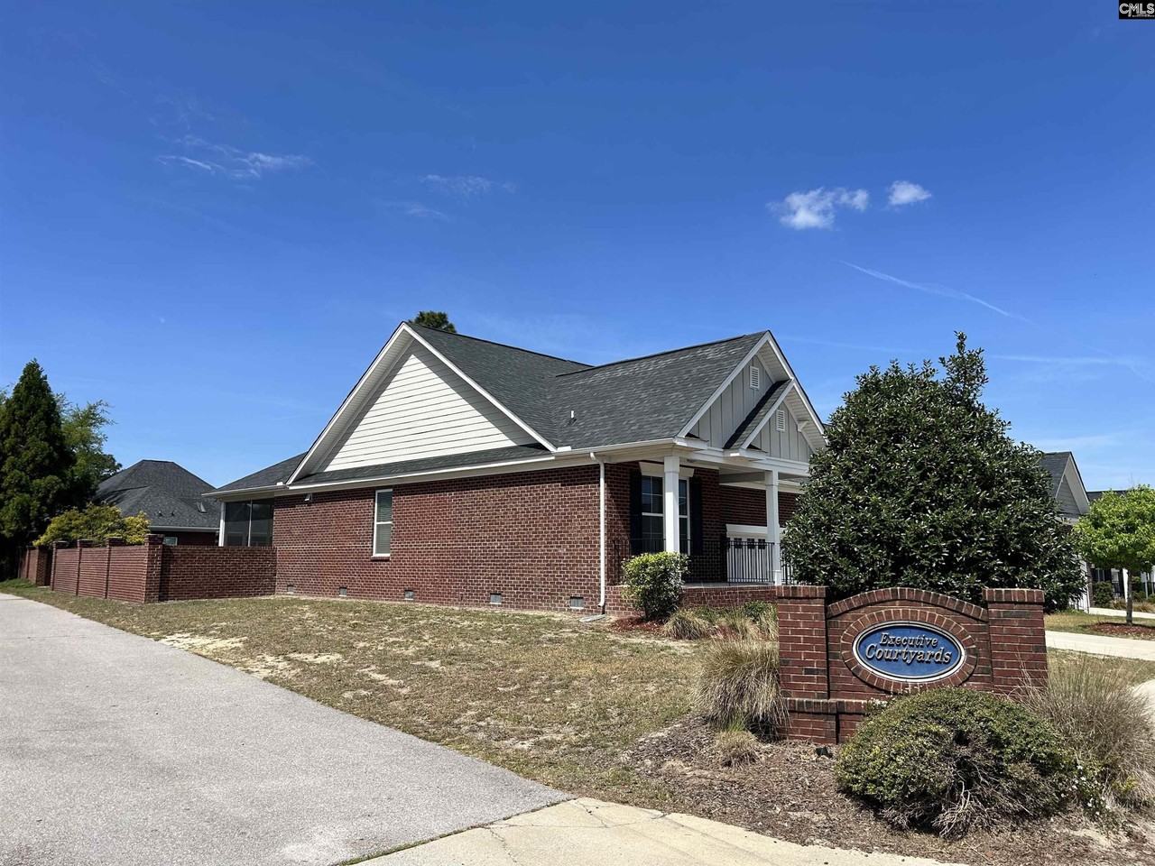 905 Layton Way - Photo 4 of 50