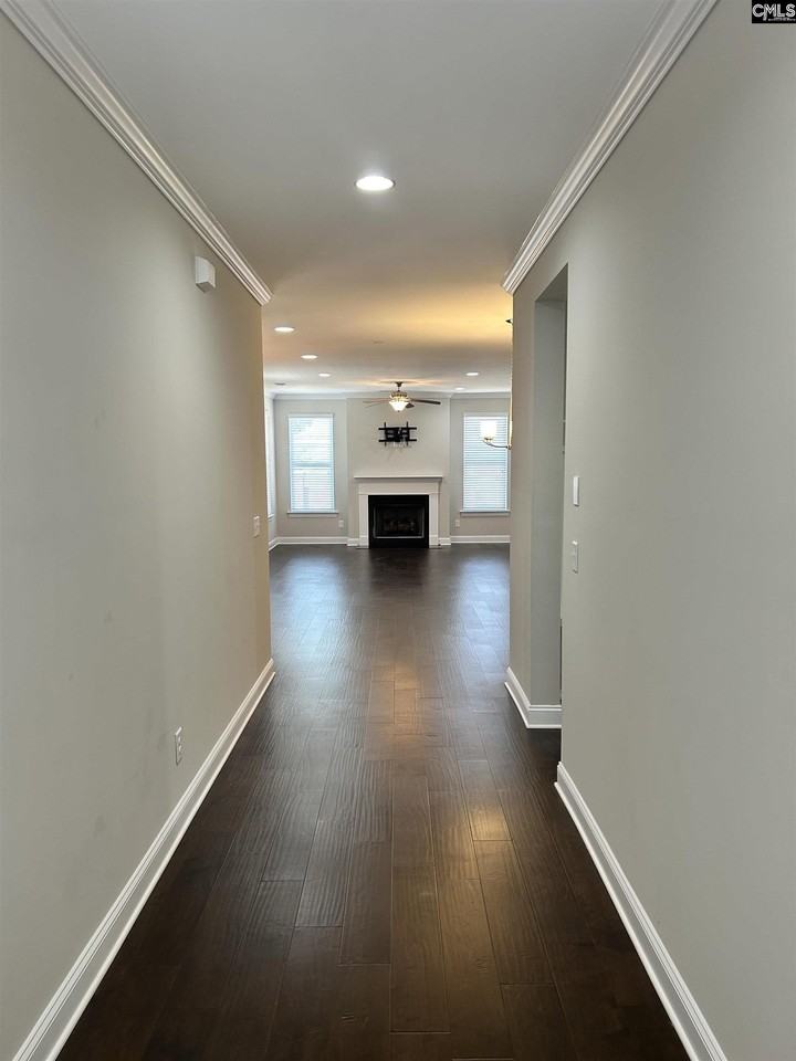 905 Layton Way - Photo 7 of 50