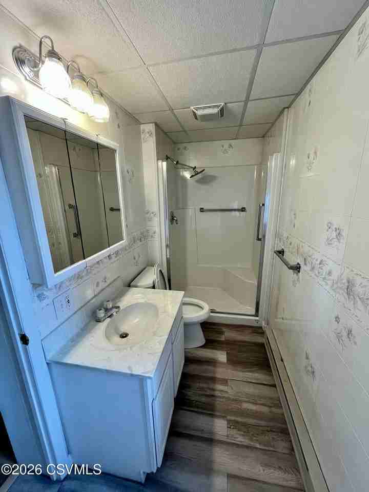 202 W 4th St - Photo 7 of 21