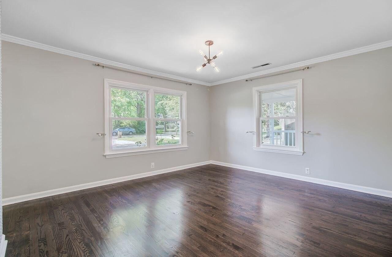 238 Howle Ave - Photo 7 of 28