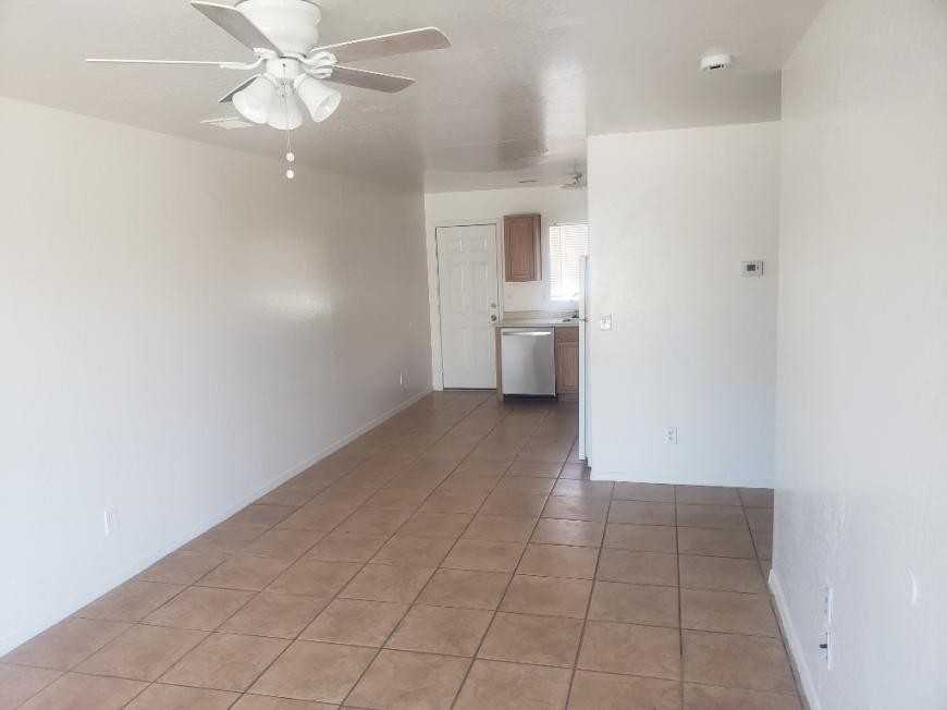 403 N Sunshine Blvd - Photo 5 of 10