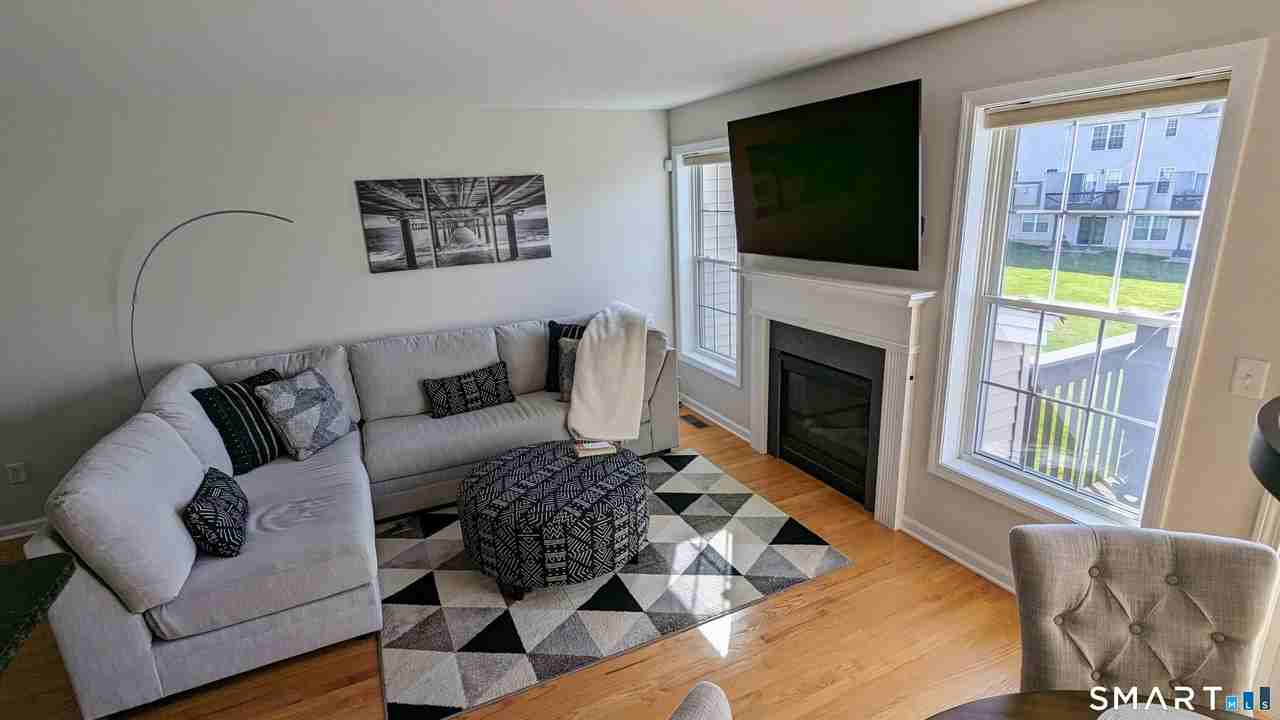 1306 Briar Woods Ln Unit 1306 - Photo 5 of 12