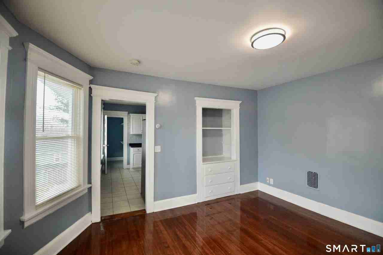 32 Boston Ter 2nd Fl - Photo 5 of 14