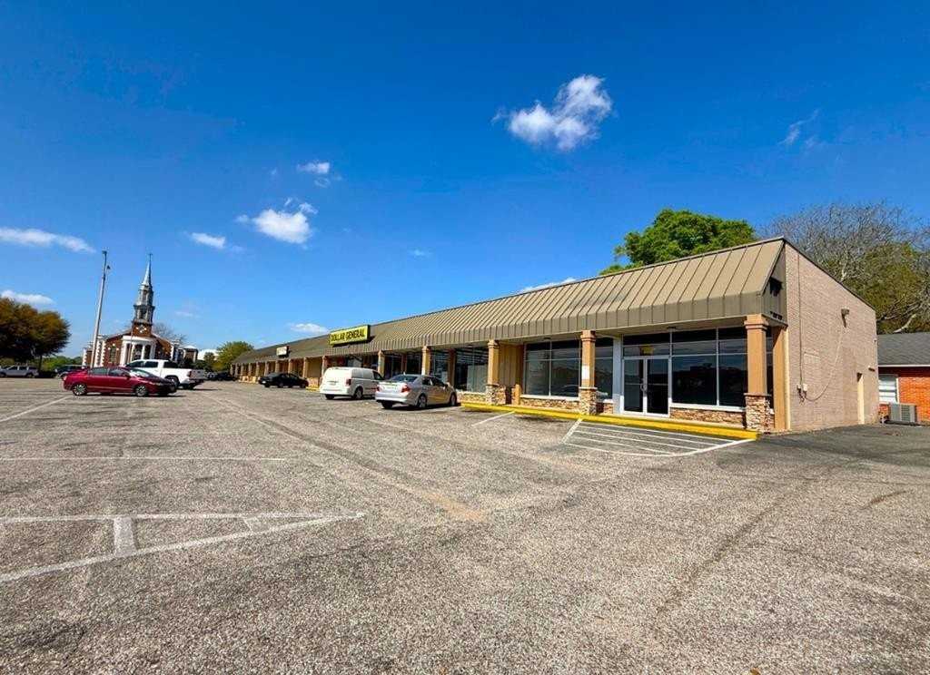 133 S East Ave - Photo 3 of 9