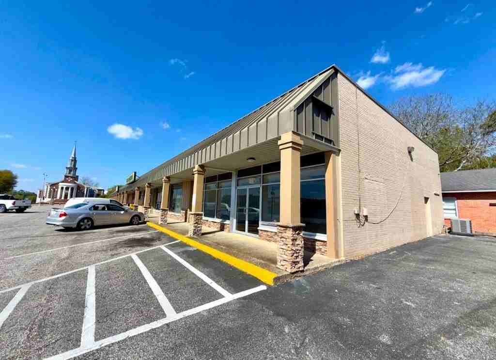 133 S East Ave - Photo 7 of 9