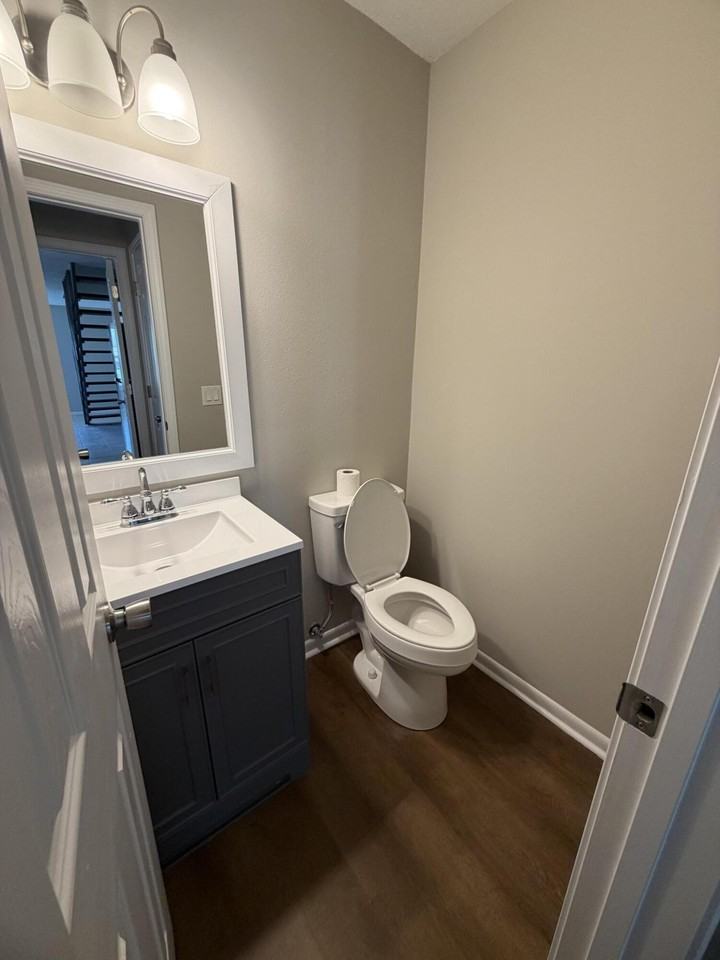 124 Hampton Dr - Photo 6 of 11