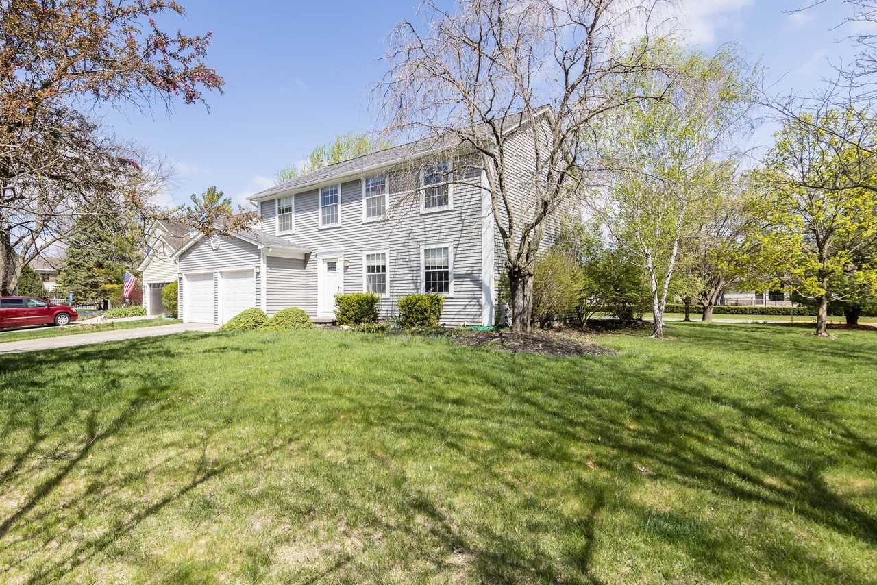 5952 Sachem Ct #1 - Photo 4 of 50