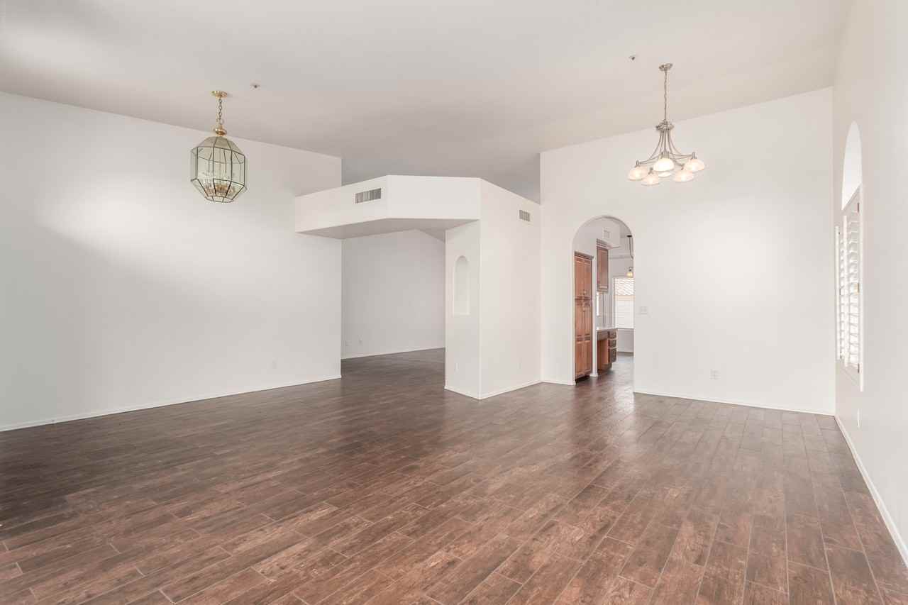 9003 E Aster Dr #1 - Photo 4 of 30