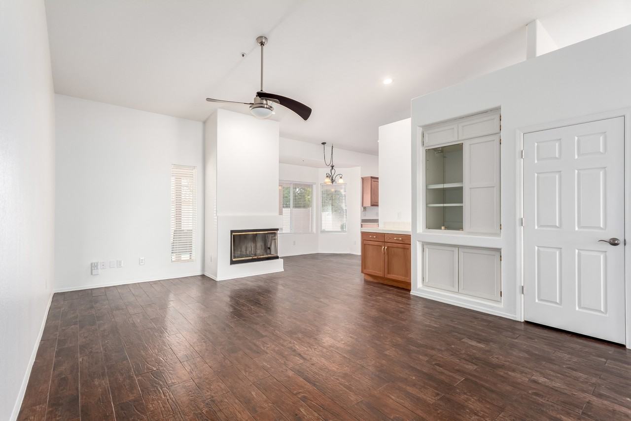 9003 E Aster Dr #1 - Photo 6 of 30