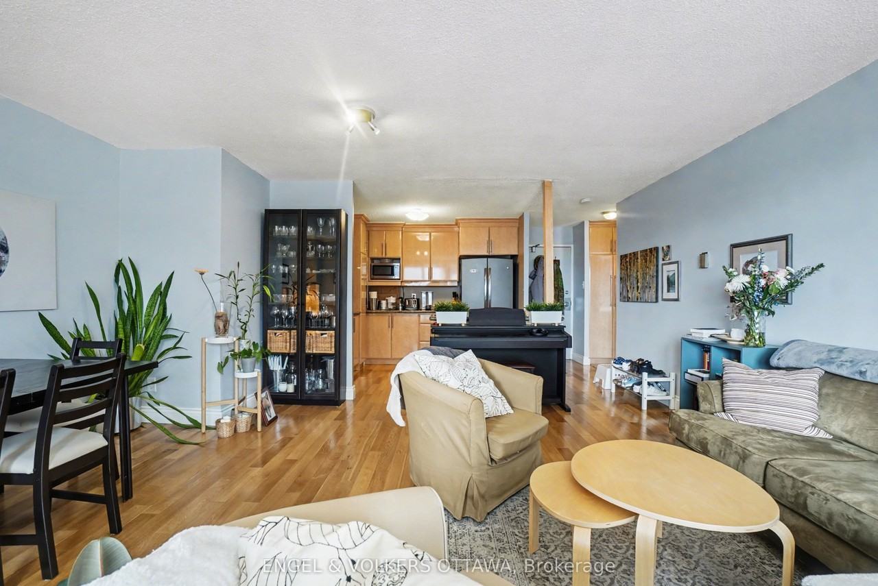 1785 Frobisher Lane - Photo 7 of 32