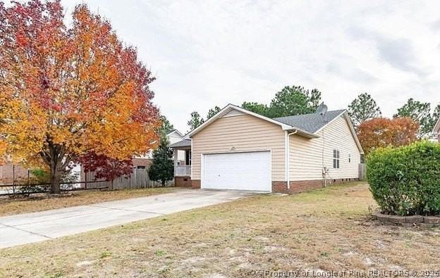 1045 Alexwood Dr - Photo 2 of 15