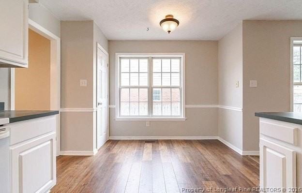 1045 Alexwood Dr - Photo 7 of 15