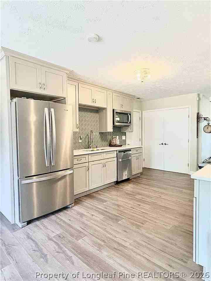 372 Woodberry Cir - Photo 5 of 13