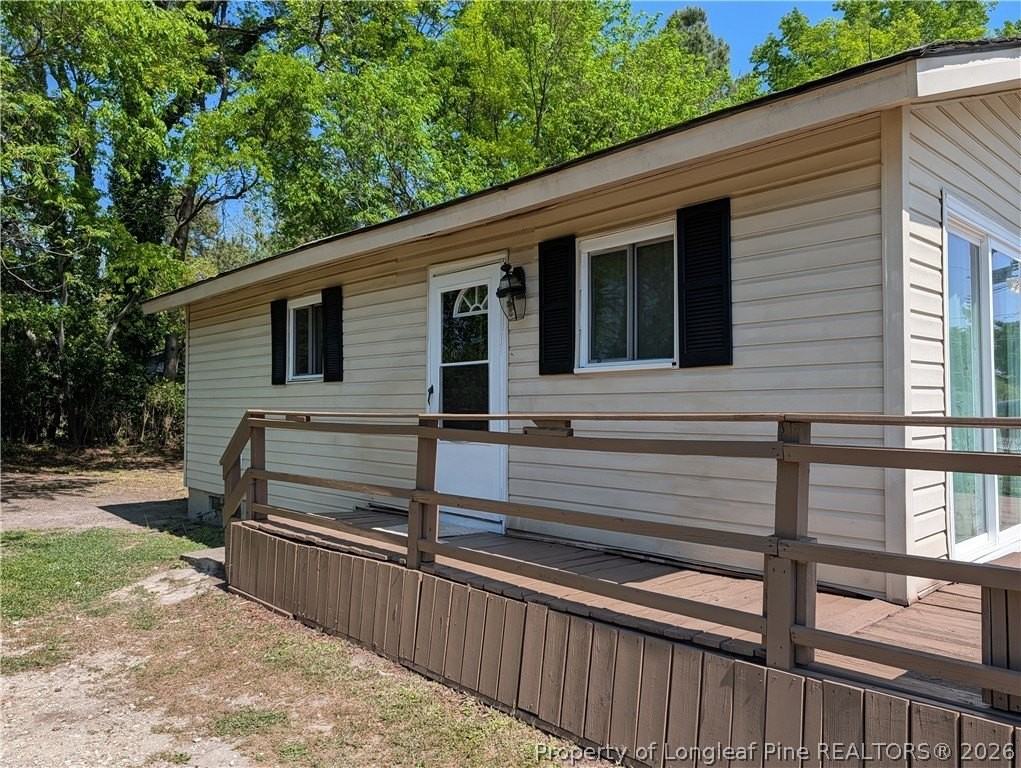 203 Wall St - Photo 4 of 17