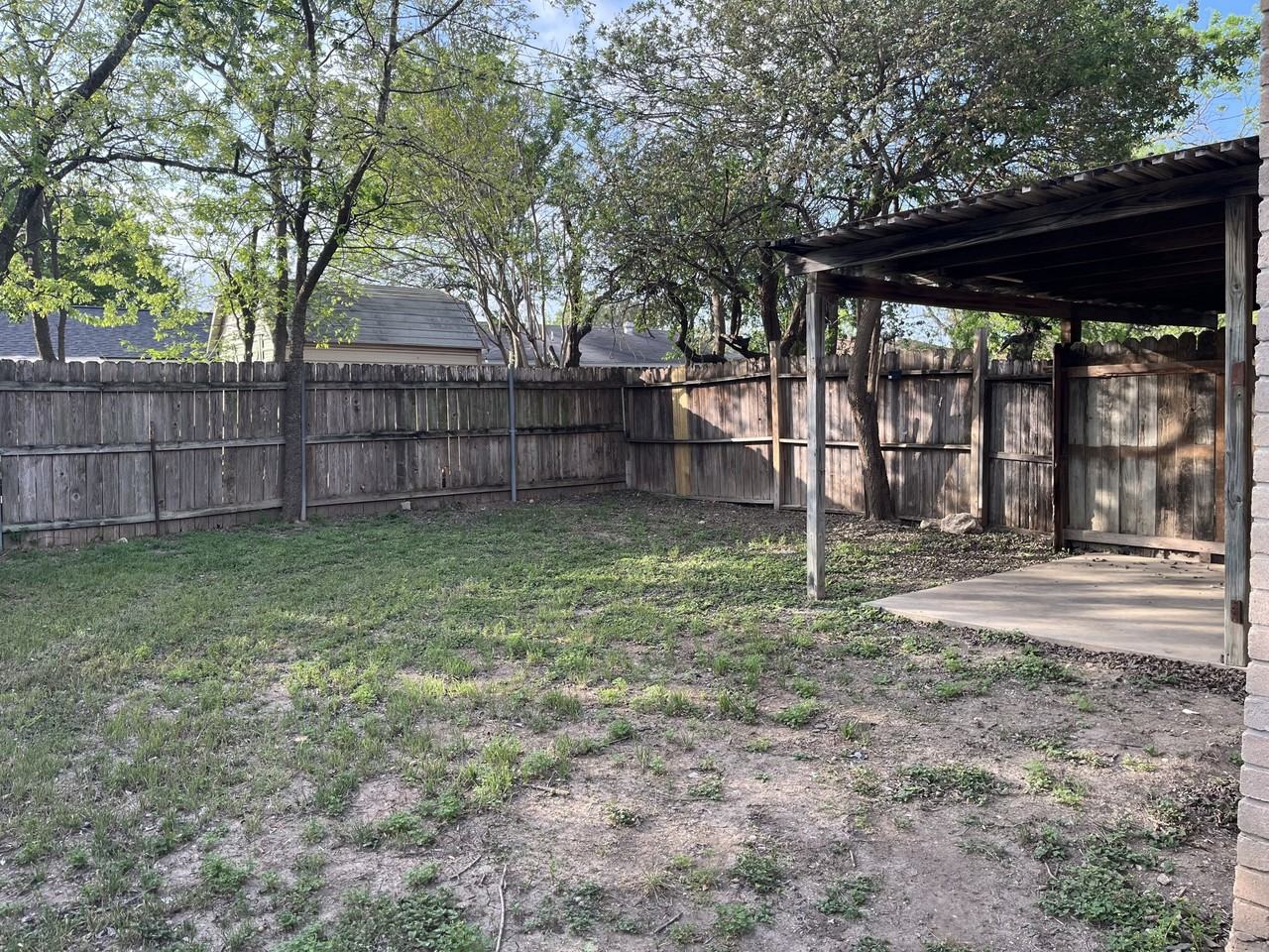 1552 Lahn Road - Photo 2 of 6