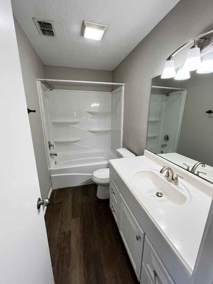 1554 Lahn Road - Photo 5 of 6