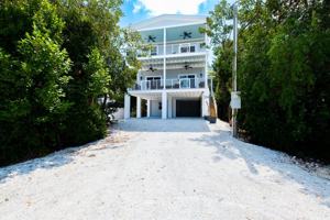 featured image of 204 Coral Ave