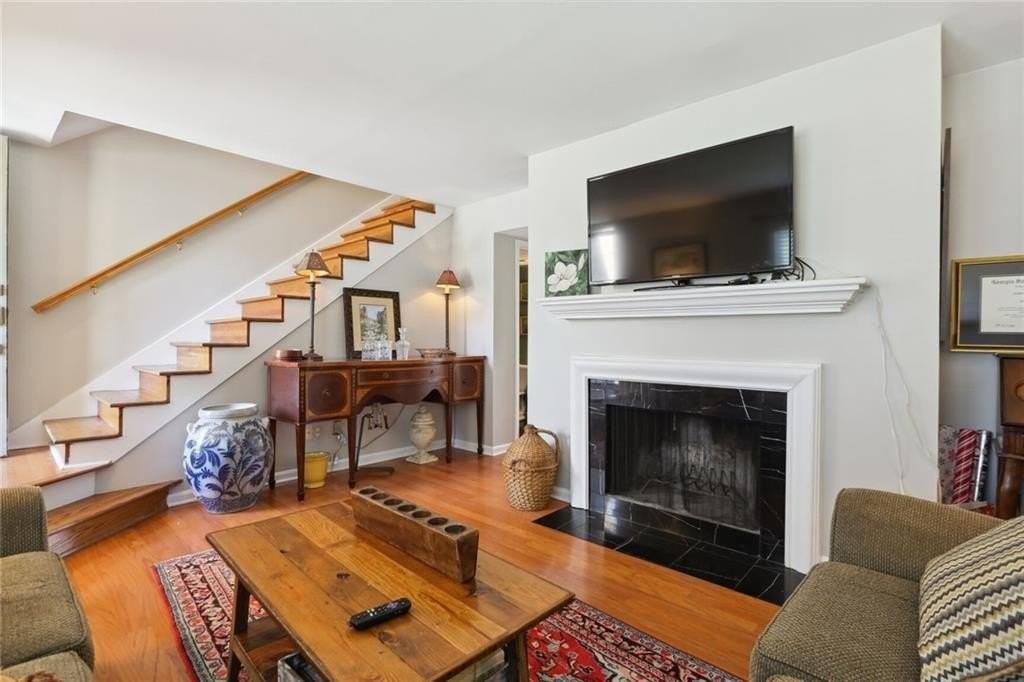 73 La Rue Pl Nw - Photo 3 of 30