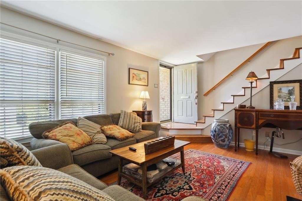 73 La Rue Pl Nw - Photo 4 of 30