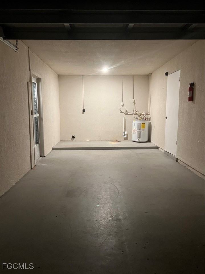 3923 Se 12th Ave - Photo 3 of 7