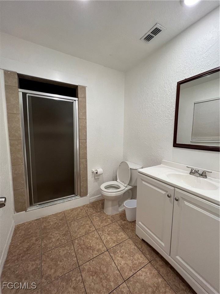 3923 Se 12th Ave - Photo 4 of 7