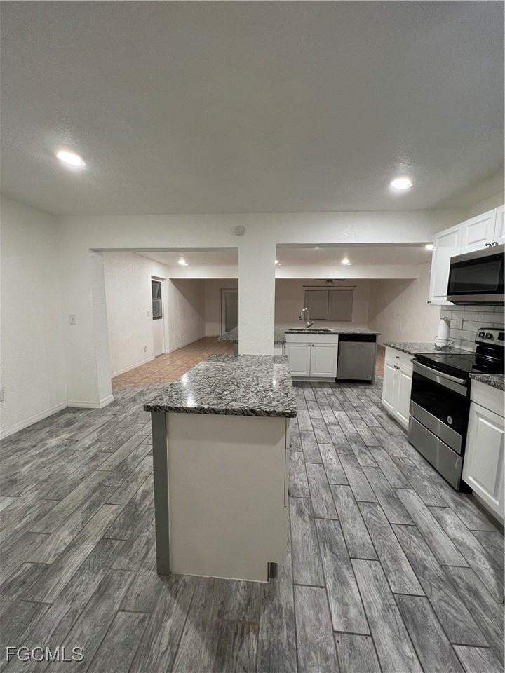 3923 Se 12th Ave - Photo 6 of 7