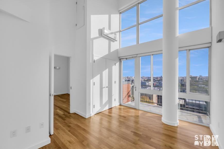 333 Greene Ave - Photo 7 of 10