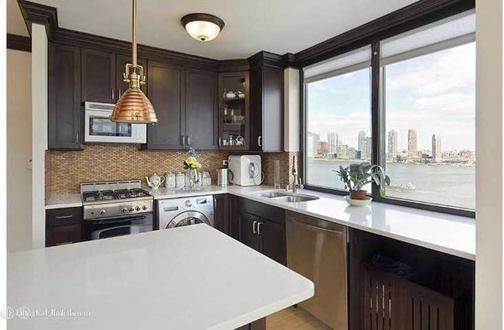 630 1st Ave - Photo 3 of 7