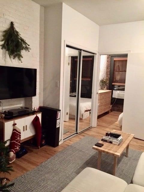 52 Macdougal St - Photo 2 of 6