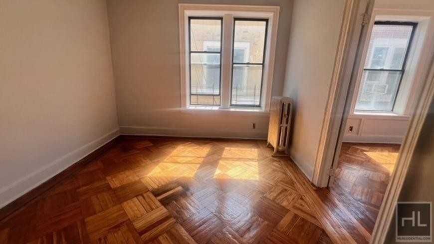 3616 Clarendon Rd - Photo 5 of 10