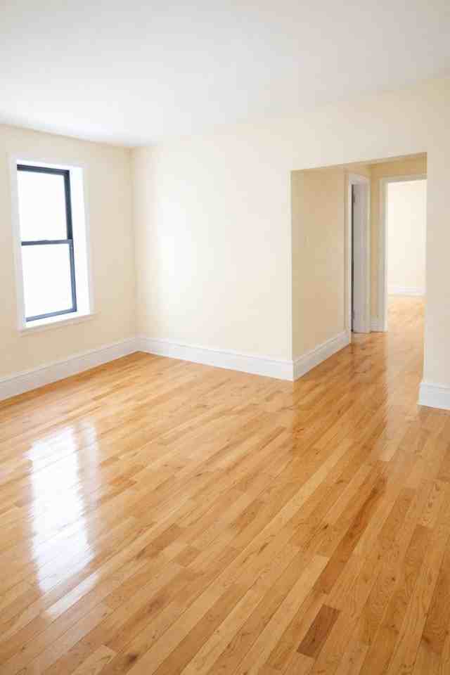 609 W 196th St - Photo 2 of 7