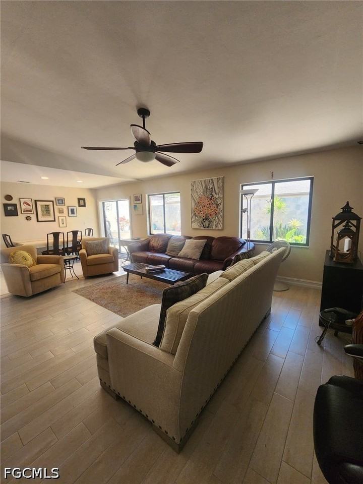 5873 Wyldewood Lakes Ct - Photo 4 of 31