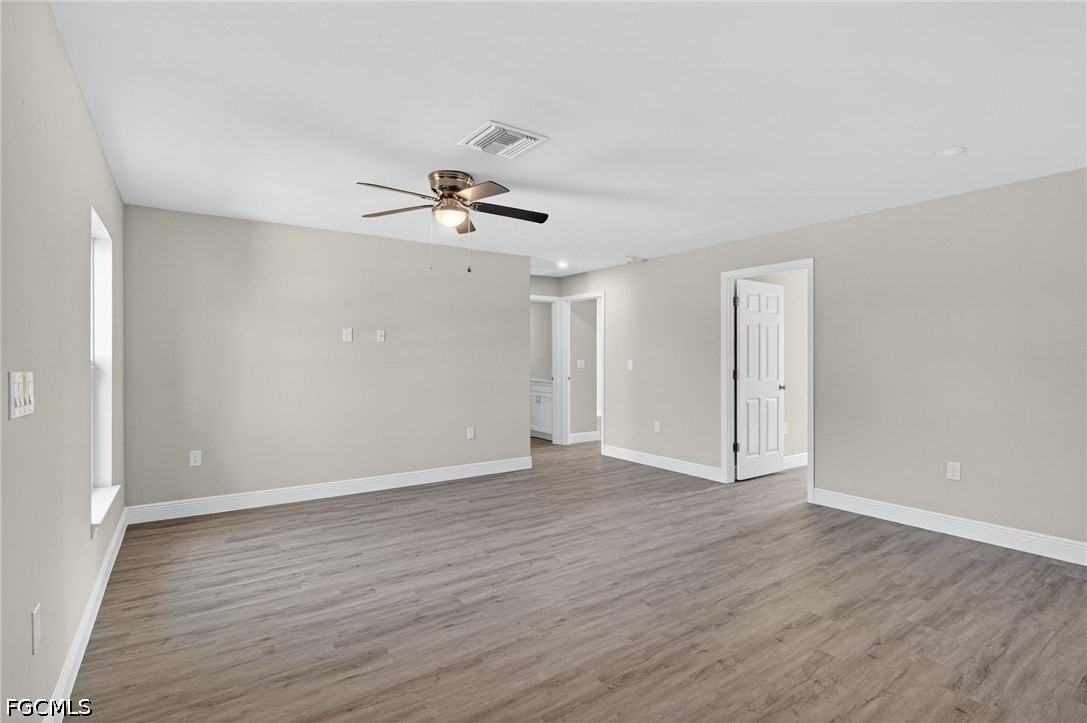 2905 38th St W - Photo 4 of 49