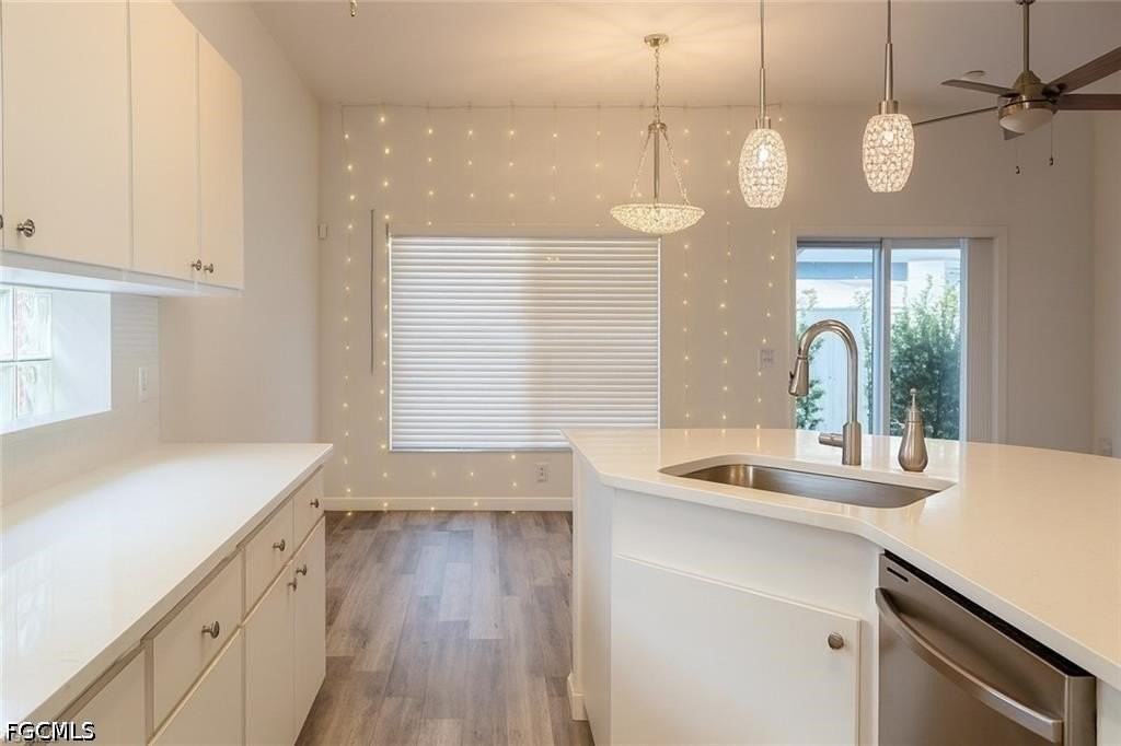 10700 Aqua Surf Ct - Photo 5 of 32