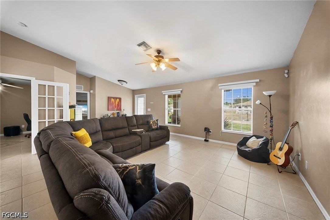 3205 38th St W - Photo 7 of 26