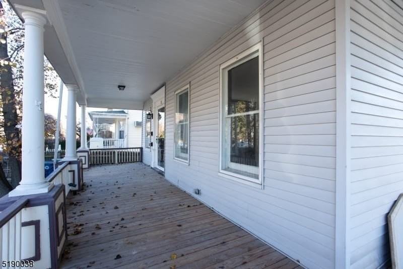 31 Cloverhill Pl #1 - Photo 3 of 20