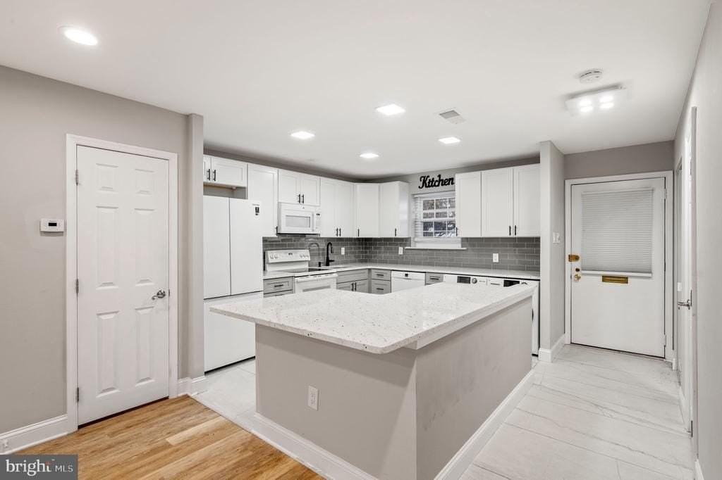 124 Hampstead Dr #124 - Photo 4 of 18