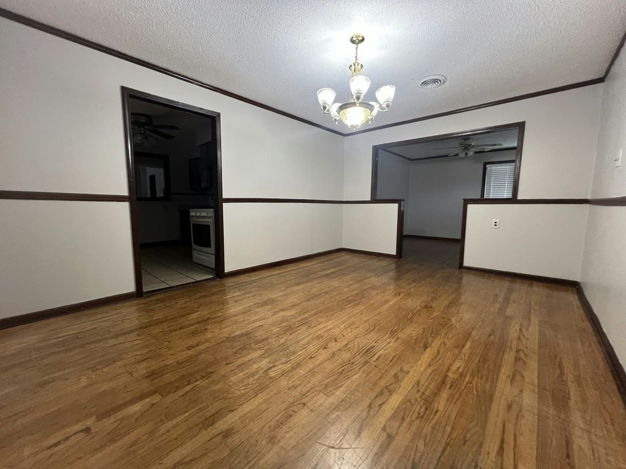 1450 Gold Avenue - Photo 4 of 12