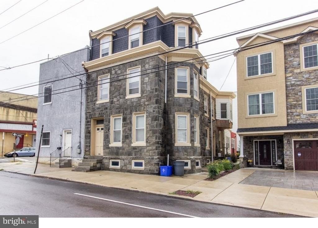 4415 Manayunk Ave #2 - Photo 2 of 24