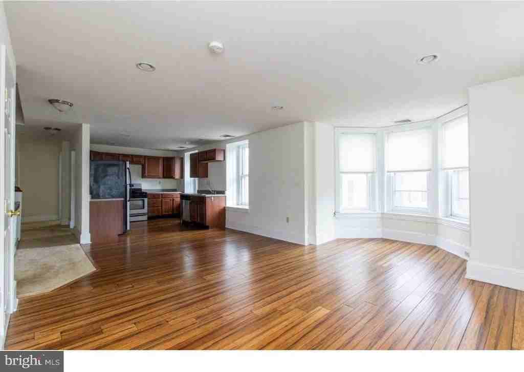 4415 Manayunk Ave #2 - Photo 5 of 24
