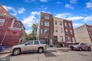 featured image of 2410 Clifford St #1
