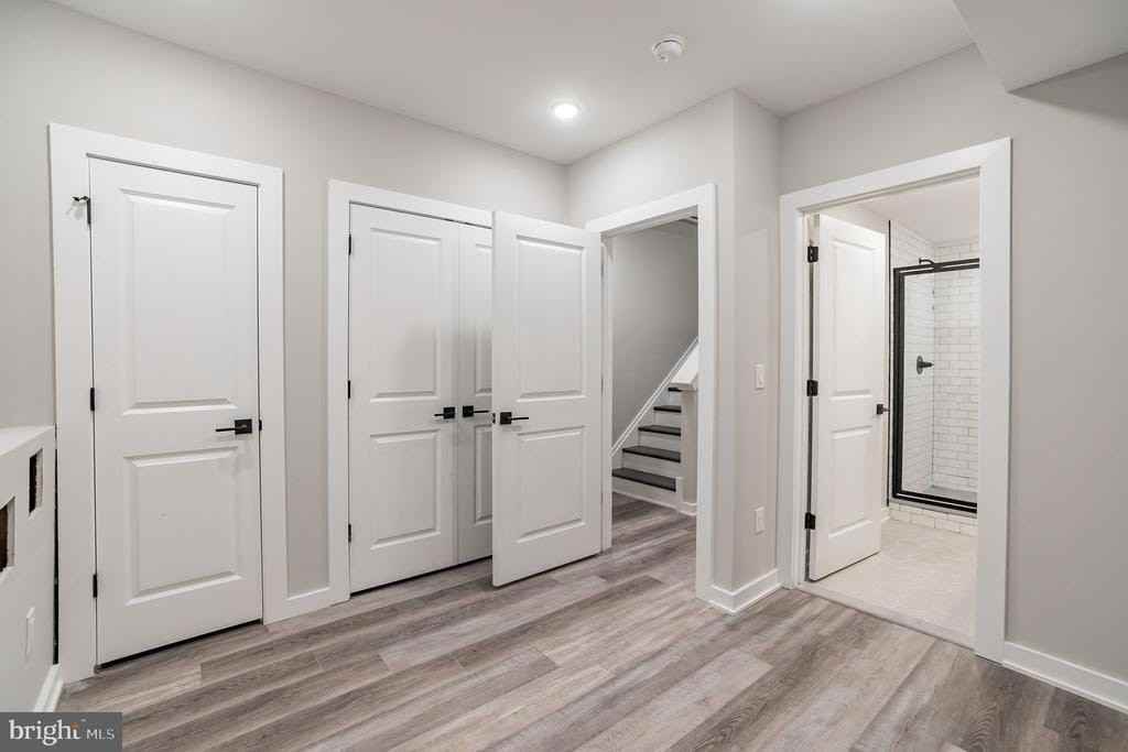 2410 Clifford St #1 - Photo 6 of 28