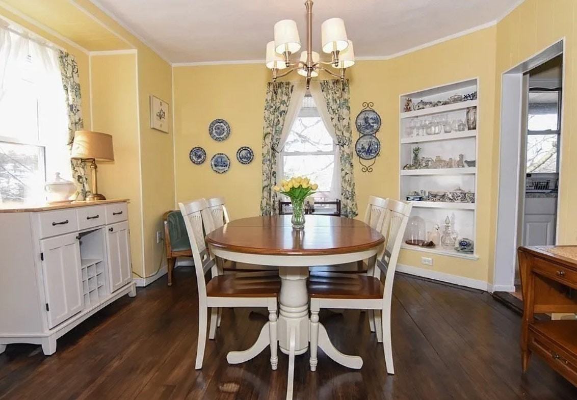 18 Gaston Street - Photo 4 of 9