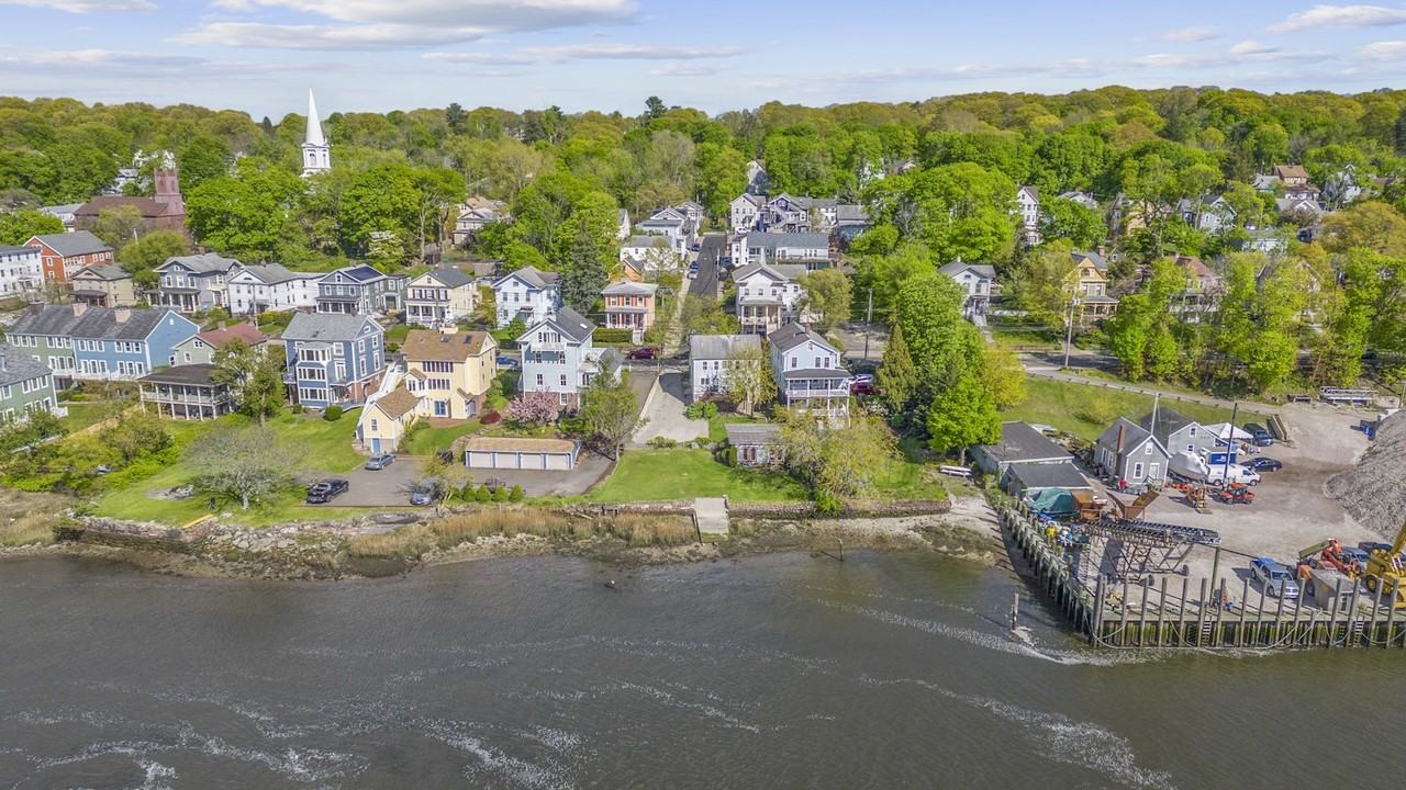 624 Quinnipiac Avenue, Unit 1- Main House - Photo 4 of 33