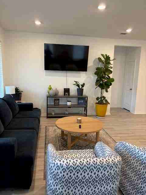 3023 Ruby Ridge Dr - Photo 4 of 10