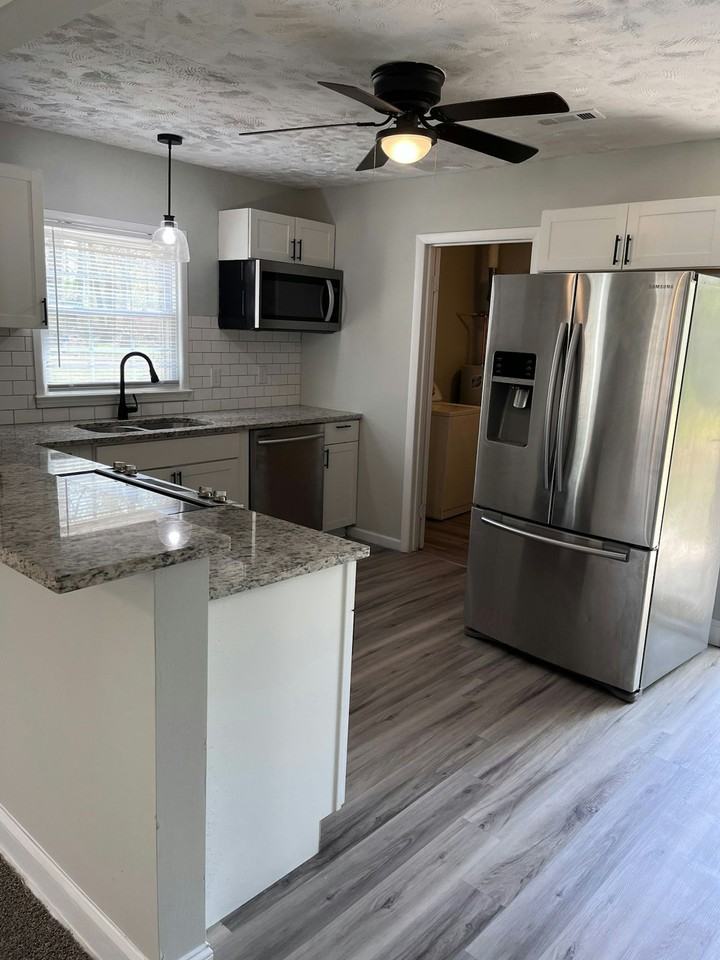 3625 Flint Street - Photo 3 of 19