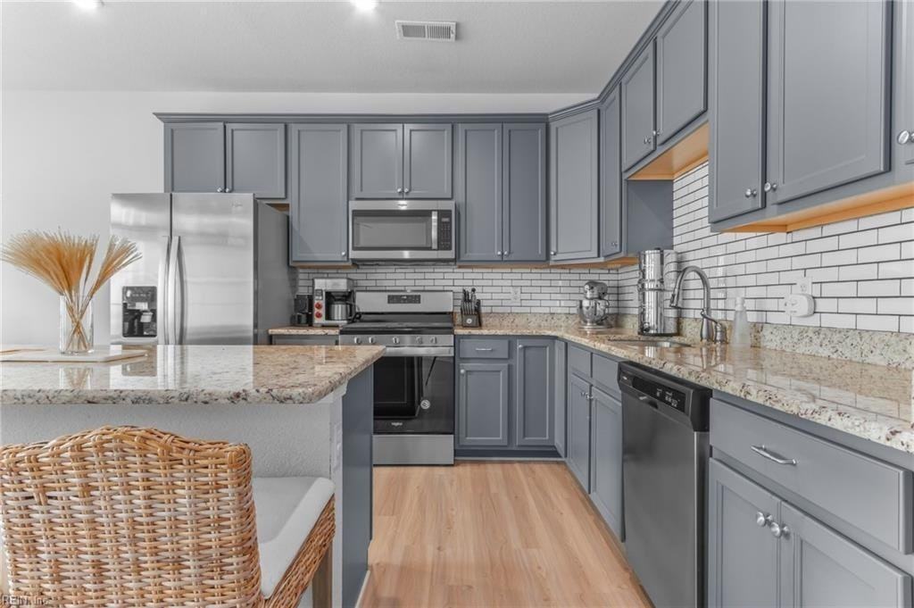 608 Rhema Rd - Photo 6 of 29